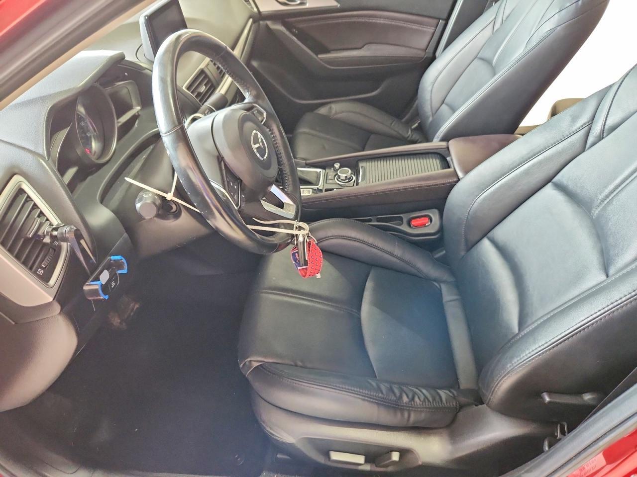 2017 Mazda 3 Touring - Image 7