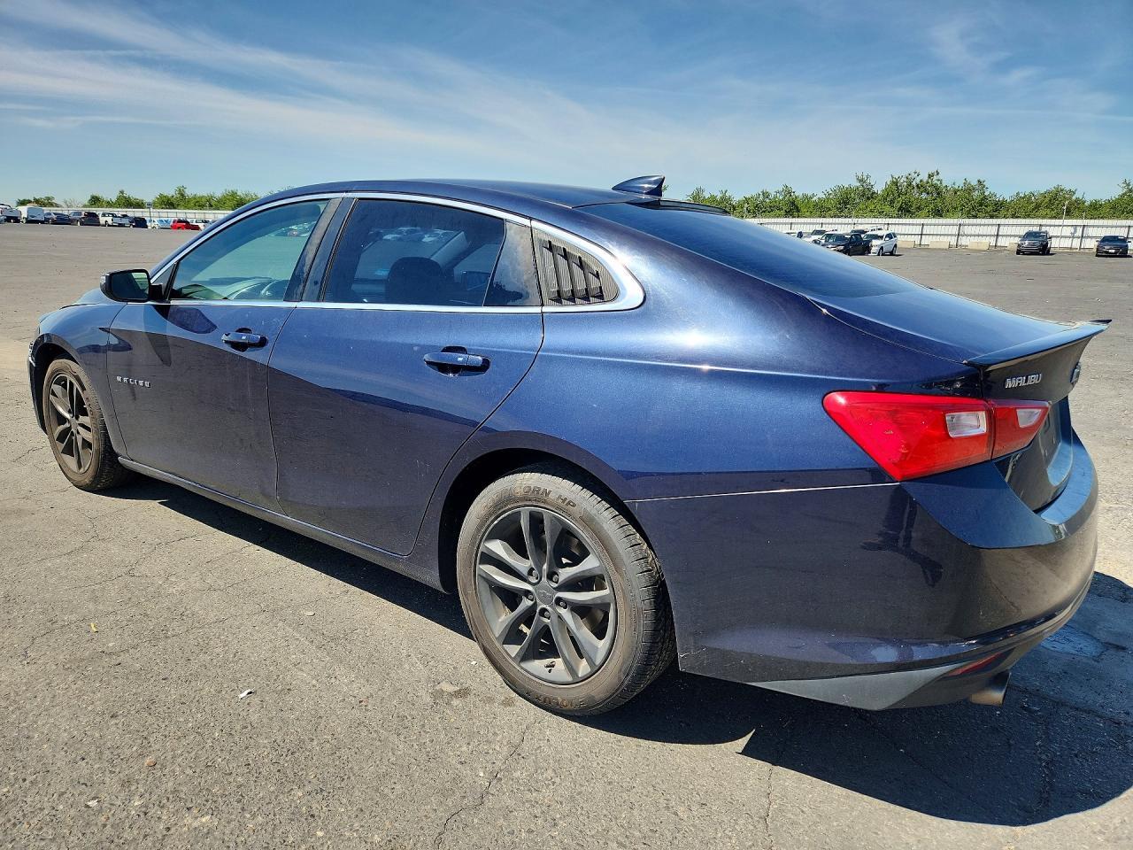 2016 Chevrolet Malibu Lt - Фото 2