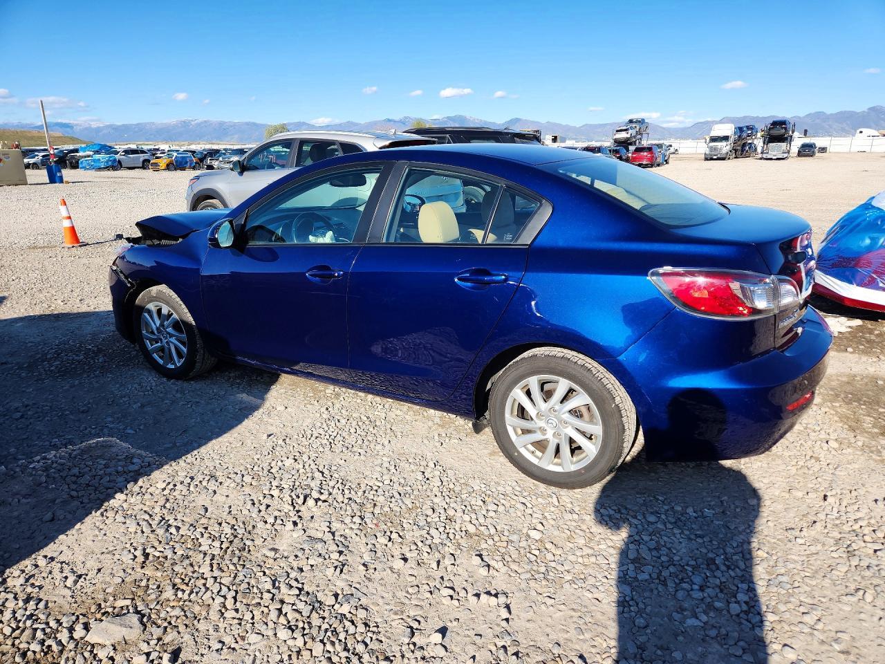 2012 Mazda 3 I - Image 2