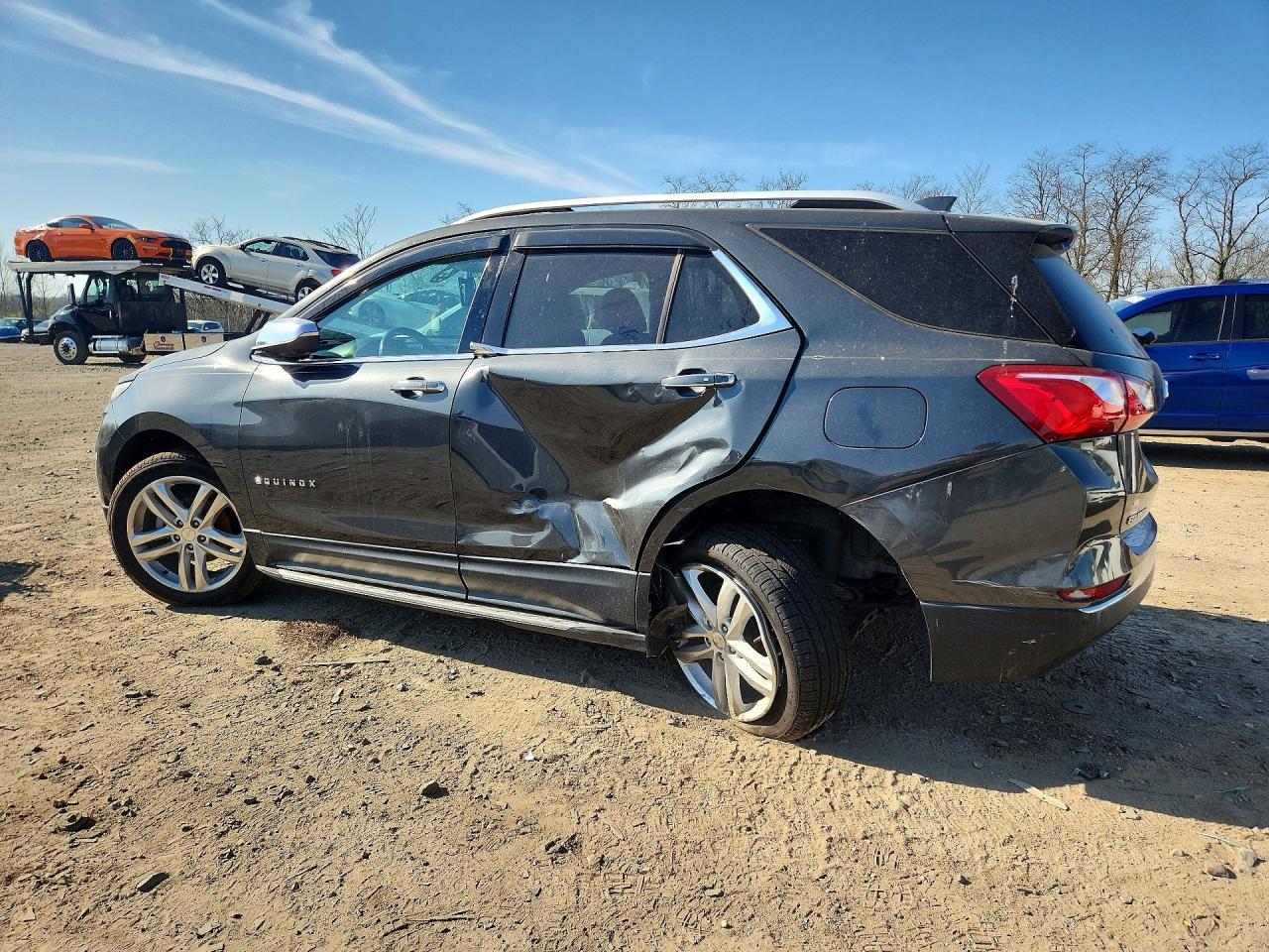 2019 Chevrolet Equinox Premier - Фото 2