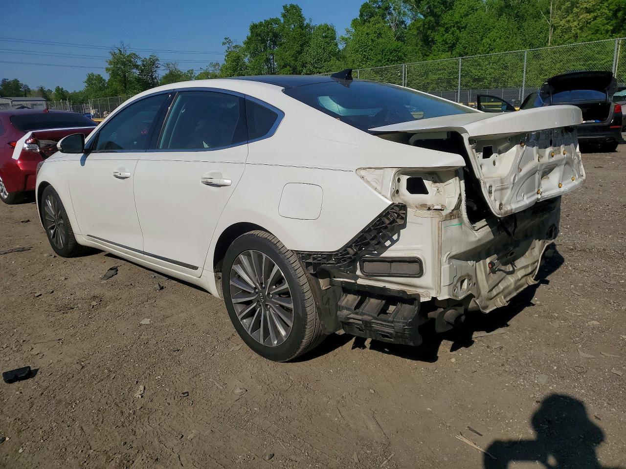 2017 Kia Cadenza Technology - Image 2
