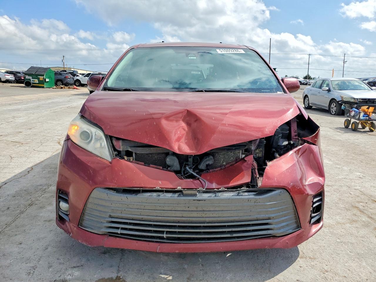 2019 Toyota Sienna Xle 8-Passenger - Image 5