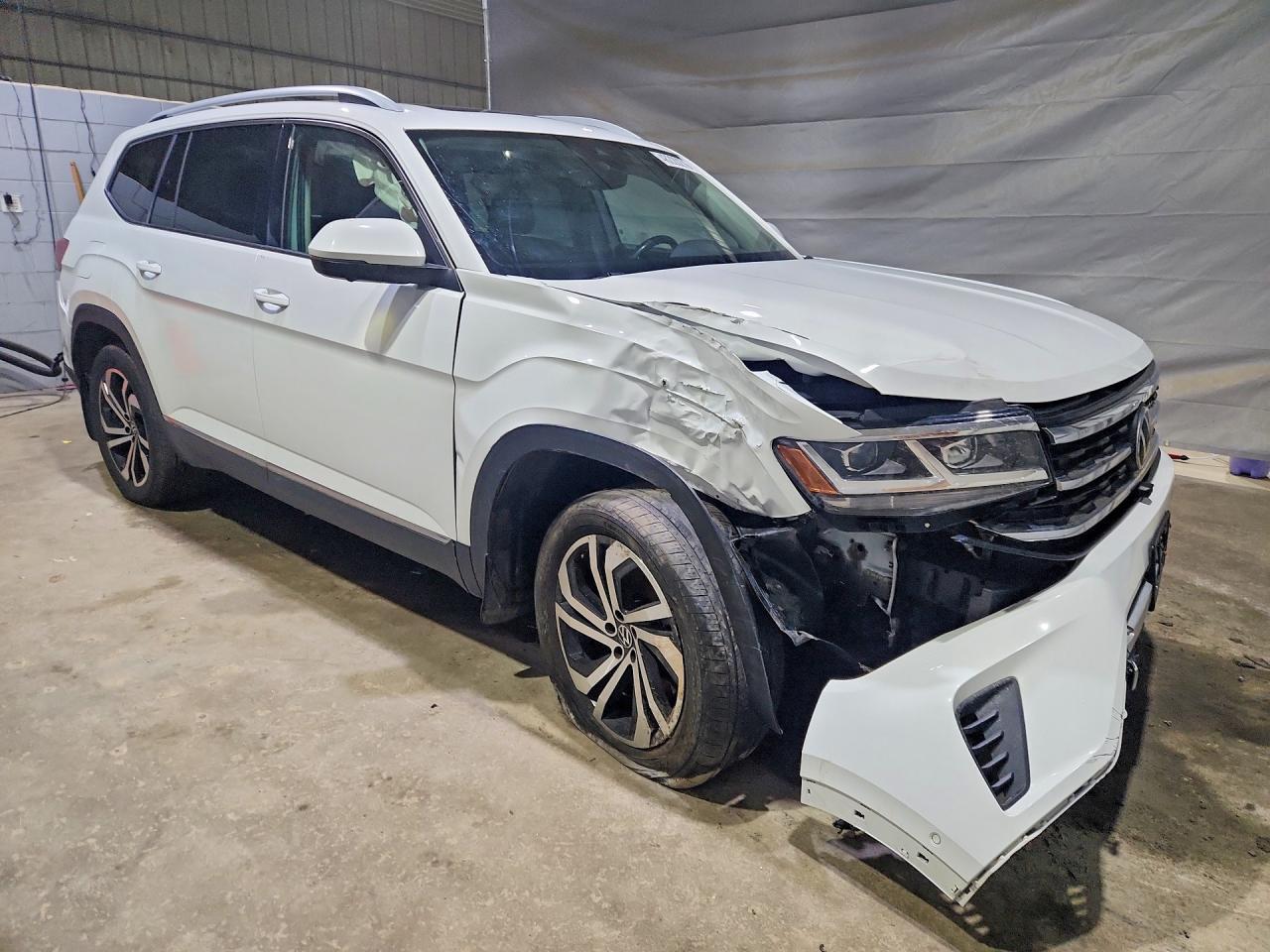 2021 Volkswagen Atlas Sel Premium - Image 4