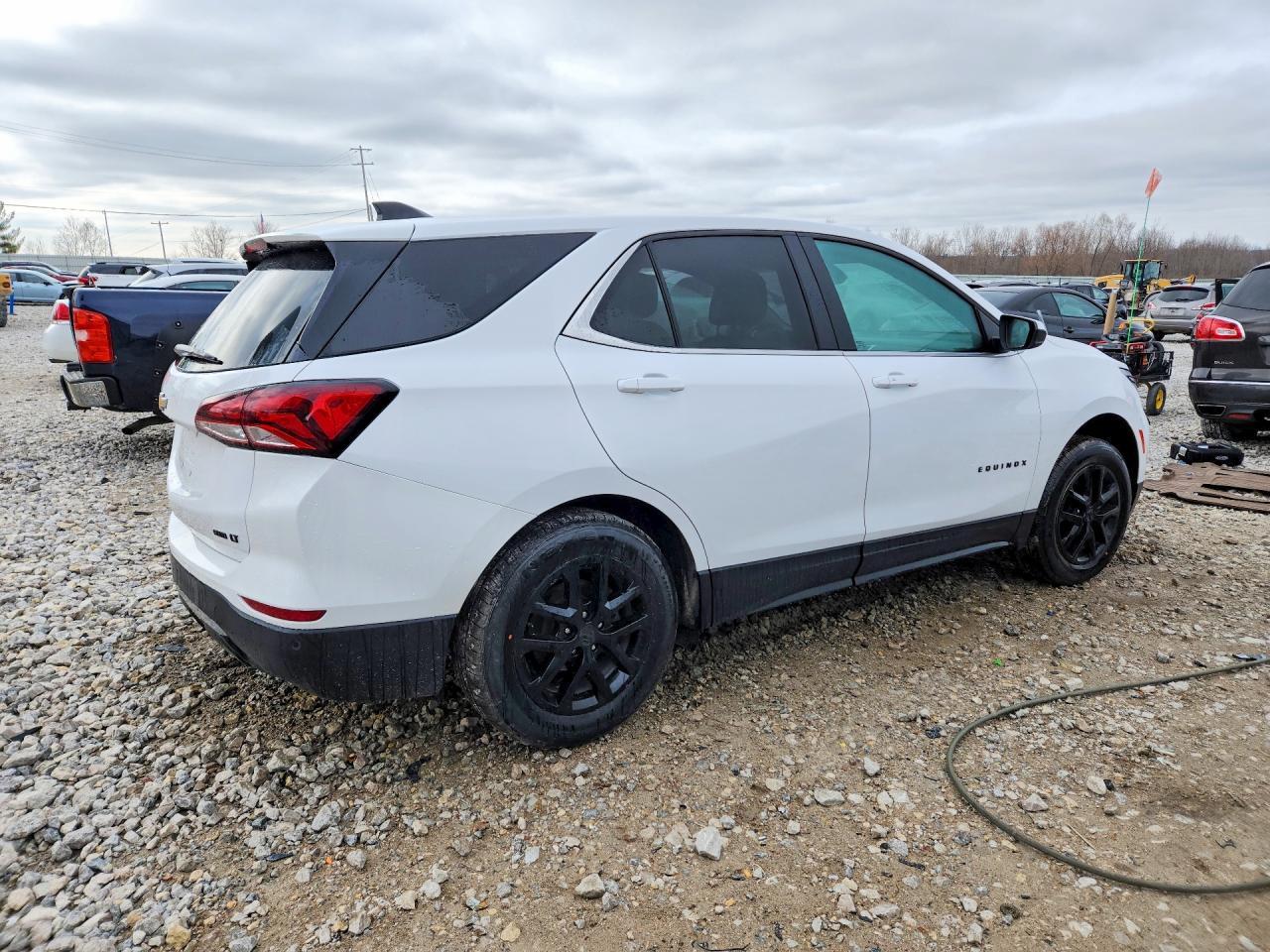2022 Chevrolet Equinox Lt - Фото 3