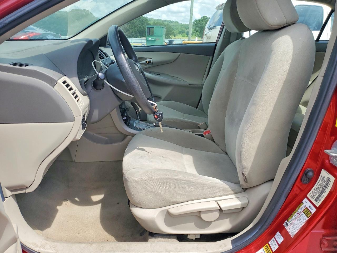 2010 Toyota Corolla Le - Фото 7