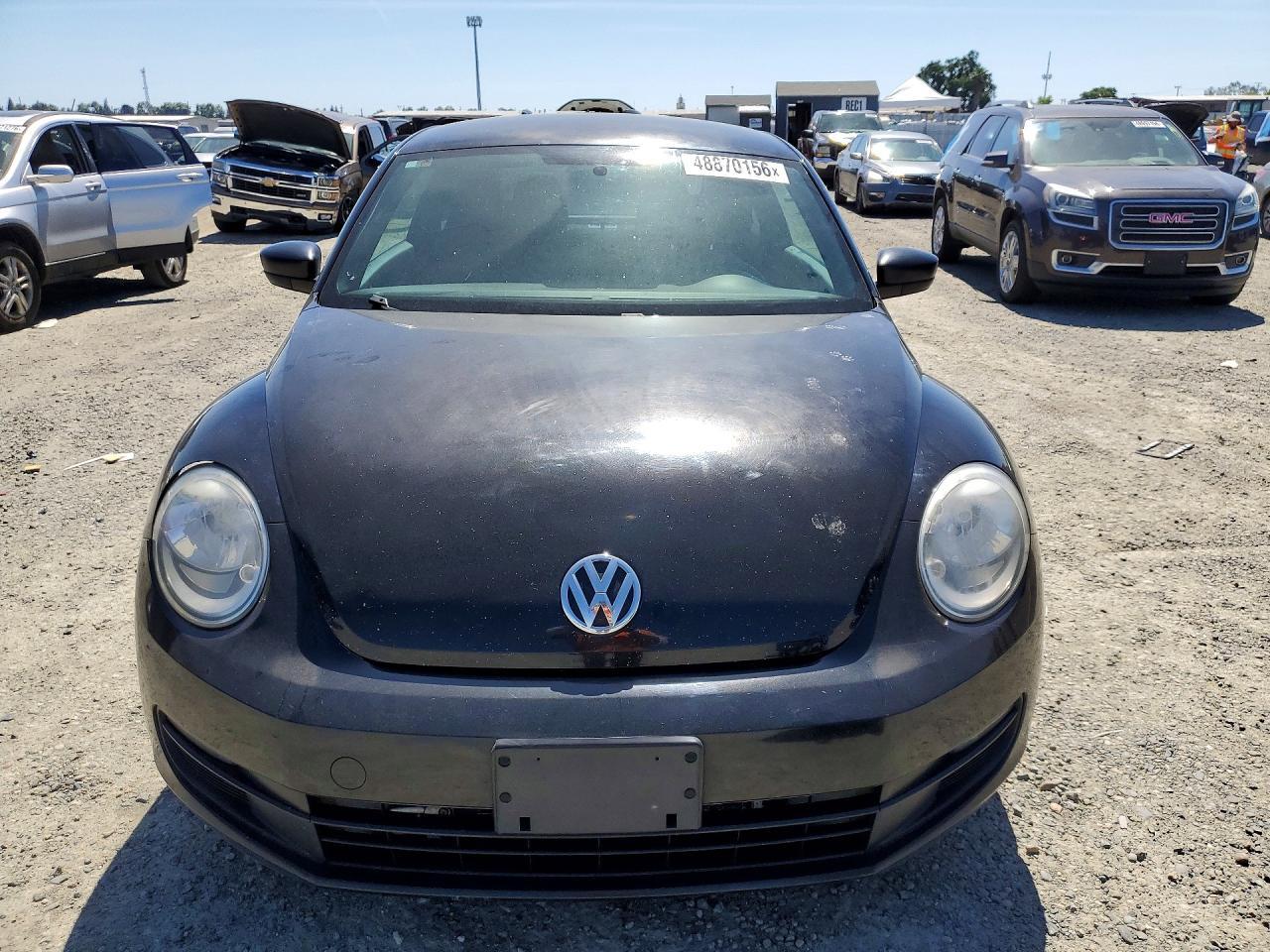 2014 Volkswagen Beetle - Image 5