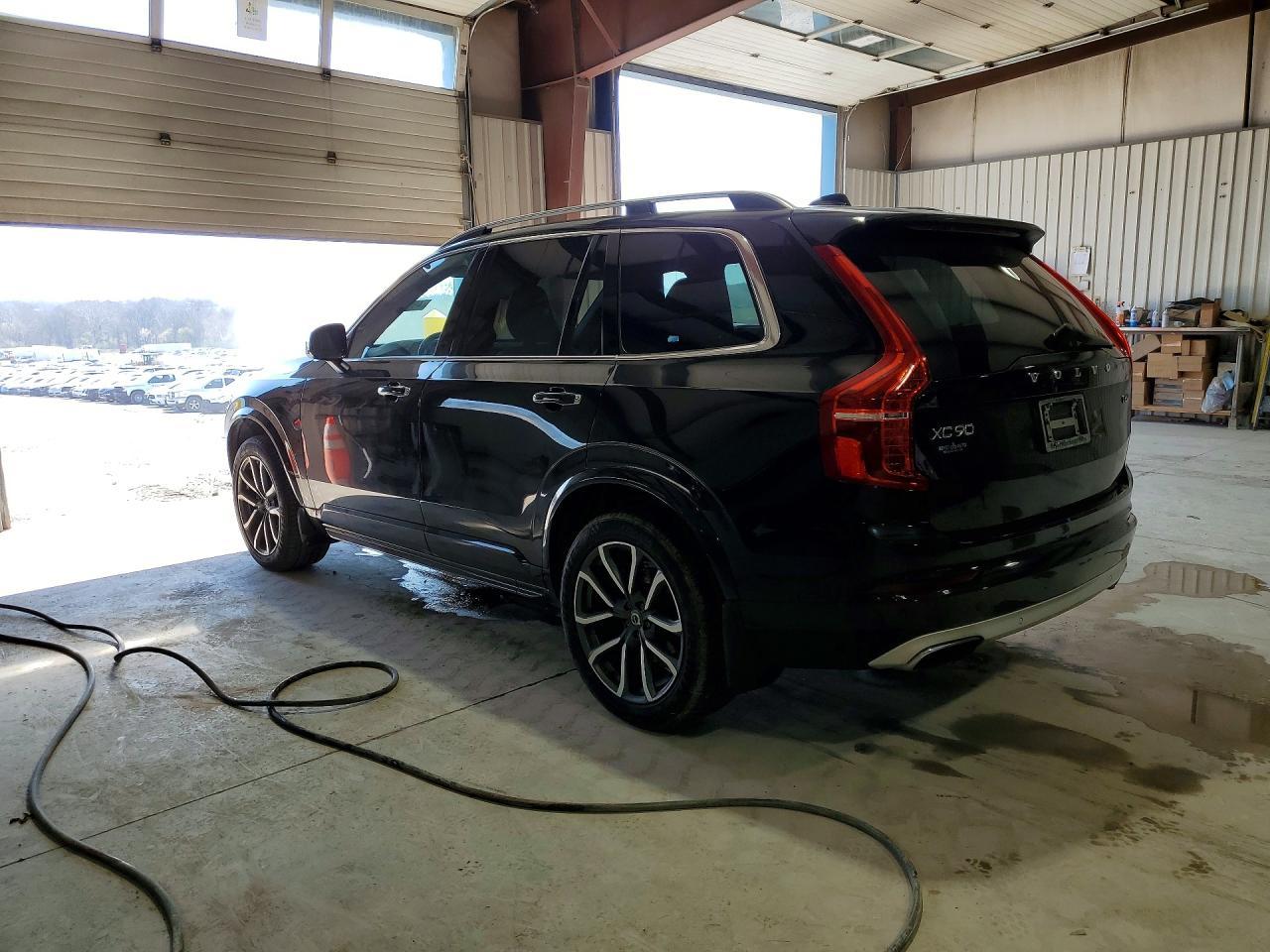 2016 Volvo Xc90 T6 - Image 2