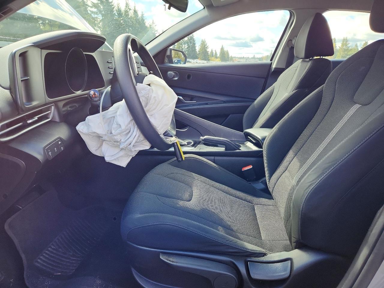 2021 Hyundai Elantra Se - Image 7