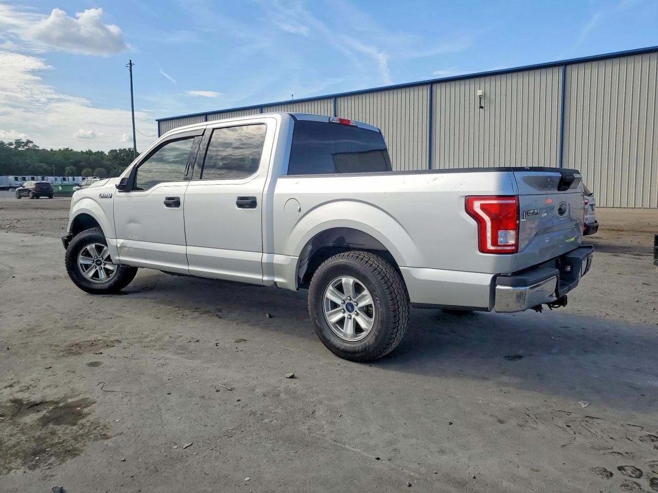 2017 Ford F150 Supercrew - Image 2