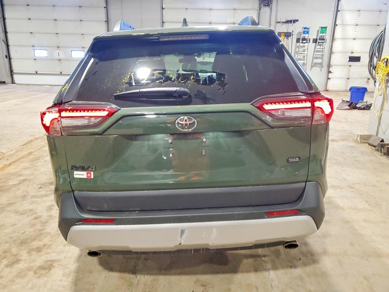 2025 Toyota Rav4 - Image 6