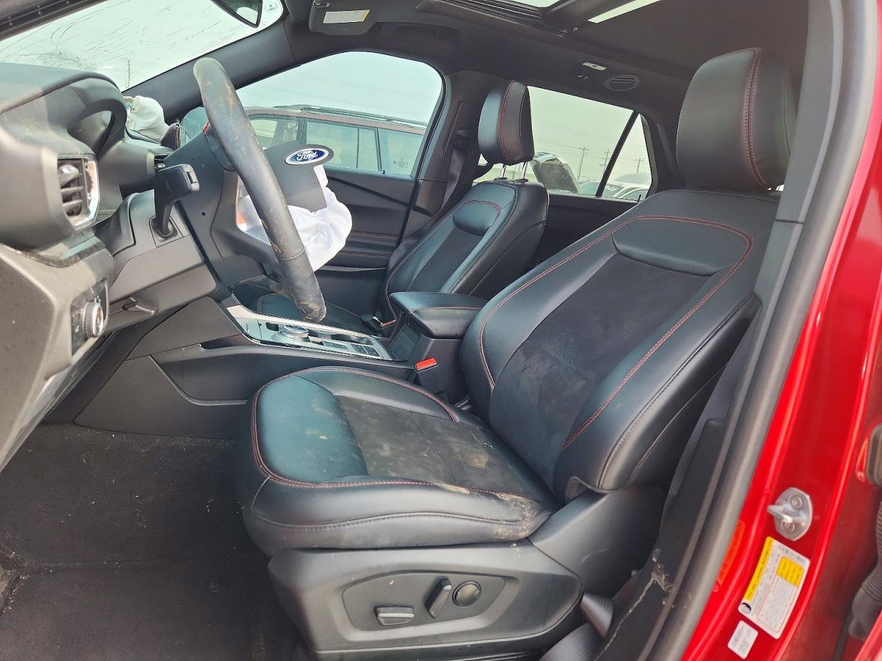 2024 Ford Explorer St-Line - Image 7