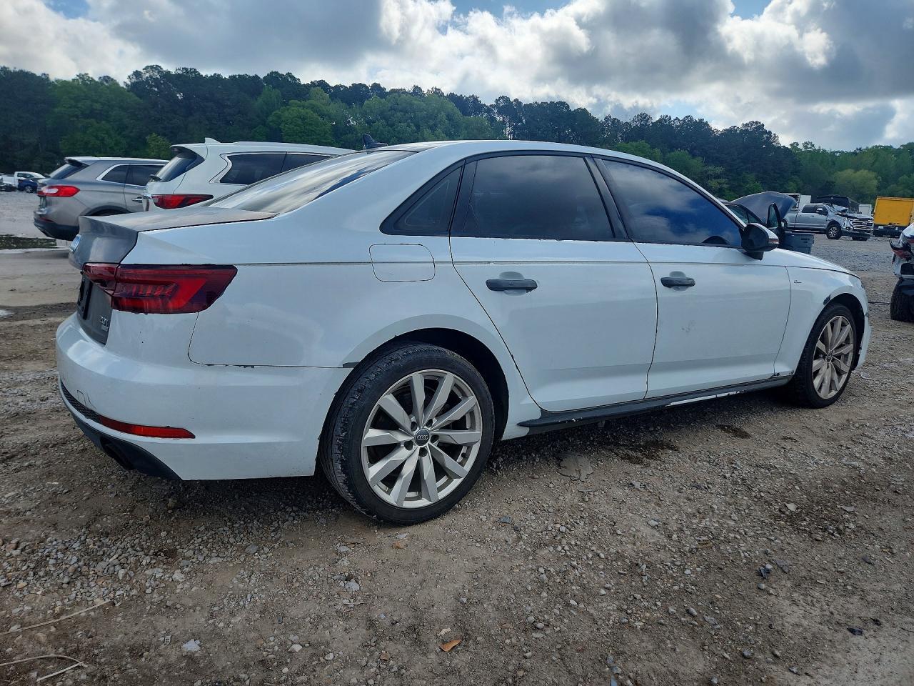 2018 Audi A4 Tech Premium - Фото 3