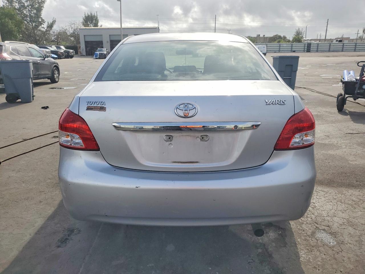 2010 Toyota Yaris Base - Image 6