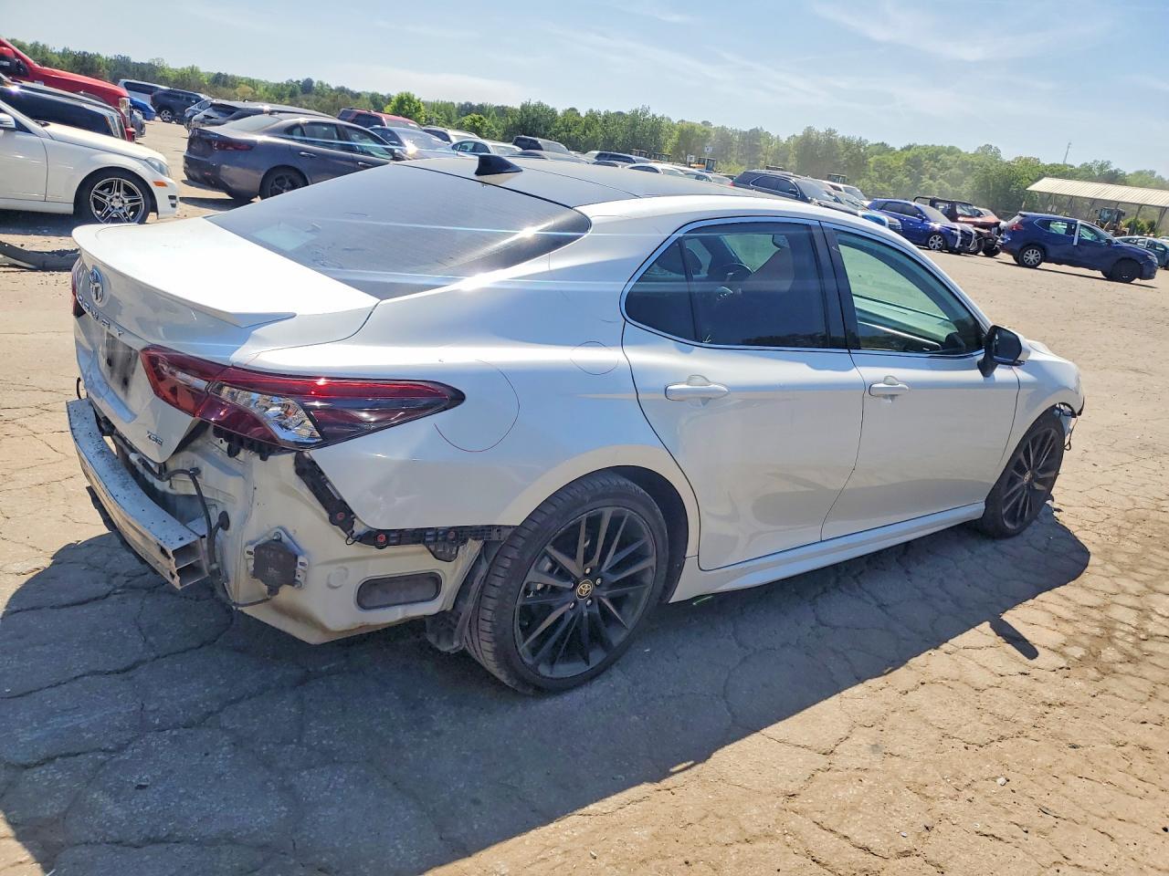 2023 Toyota Camry Xse V6 - Image 3