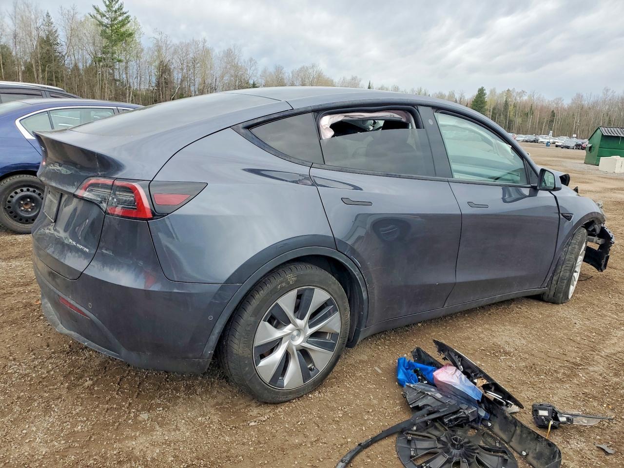 2022 Tesla Model Y - Image 3