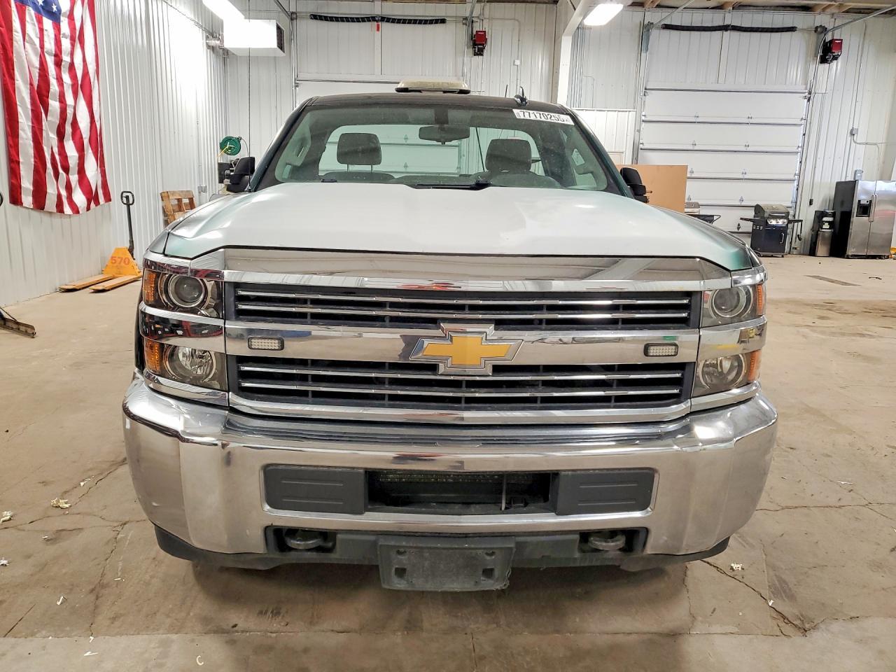 2016 Chevrolet Silverado C2500 Heavy Duty - Image 5