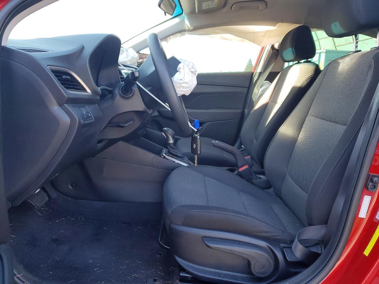 2021 Hyundai Accent Se - Фото 7