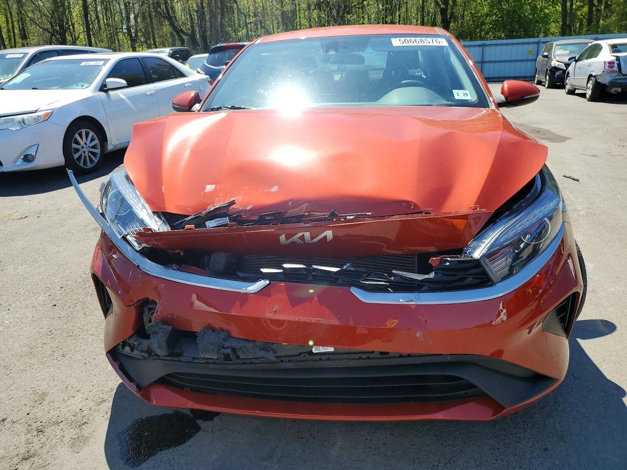 2024 Kia Forte Lxs - Image 5