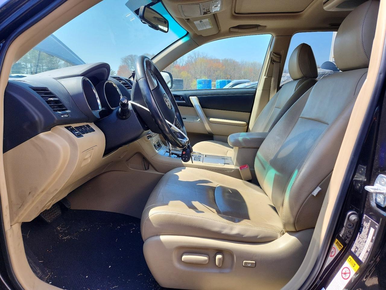 2012 Toyota Highlander Se - Image 7