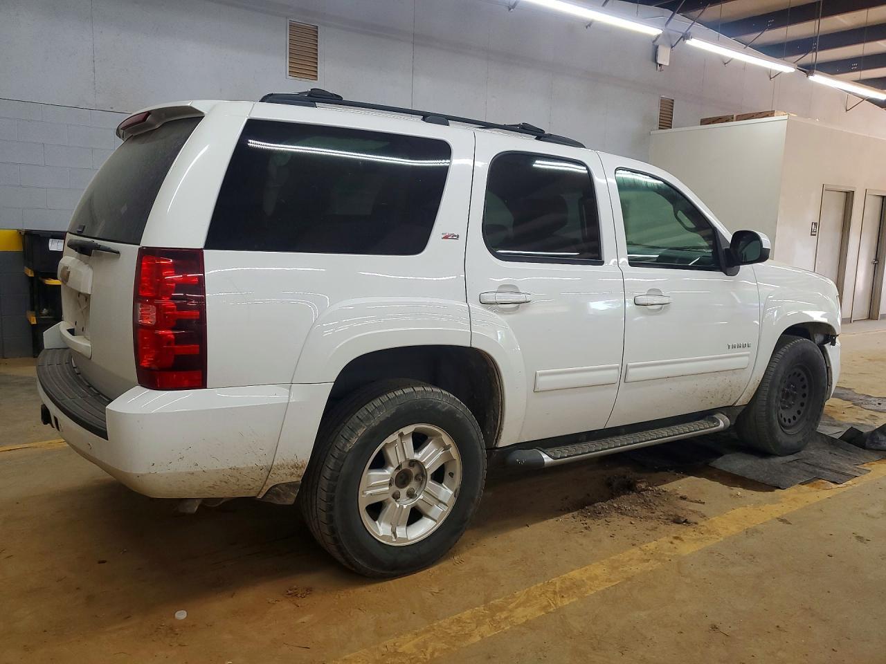 2013 Chevrolet Tahoe C1500 Lt - Фото 3