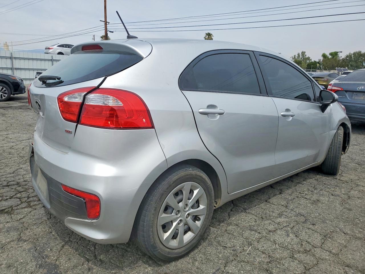 2016 Kia Rio Lx - Фото 3