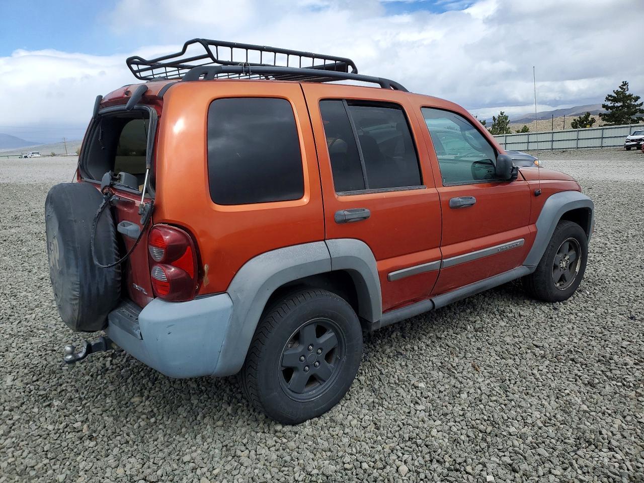 2005 Jeep Liberty Sport - Фото 3