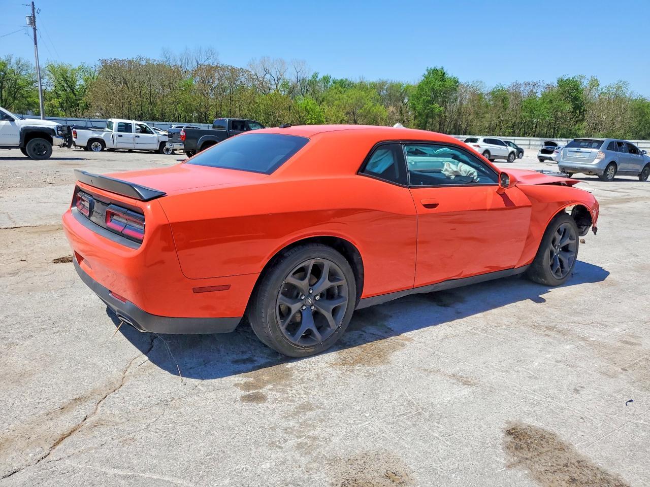 2020 Dodge Challenger Sxt - Фото 3