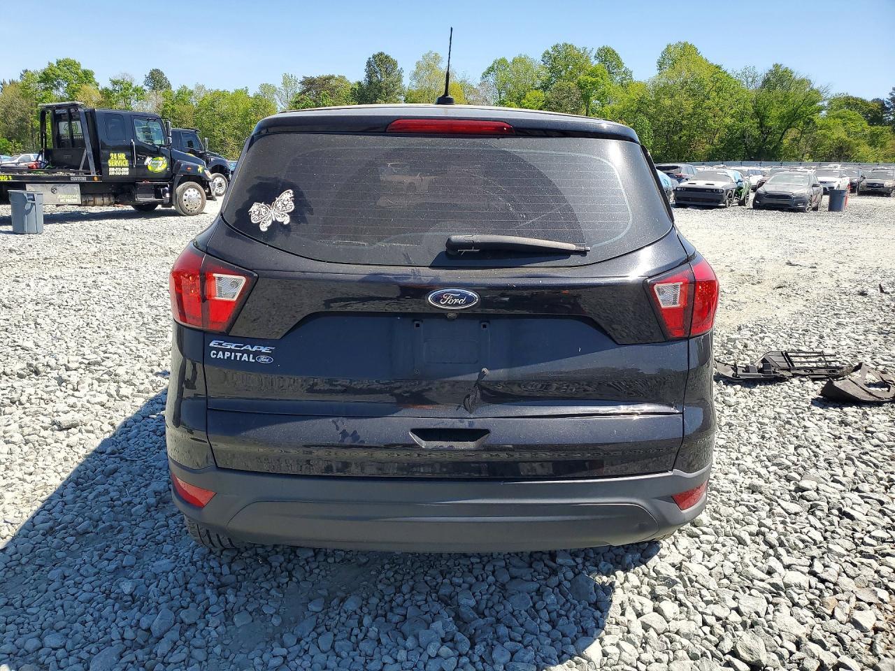 2019 Ford Escape S - Фото 6