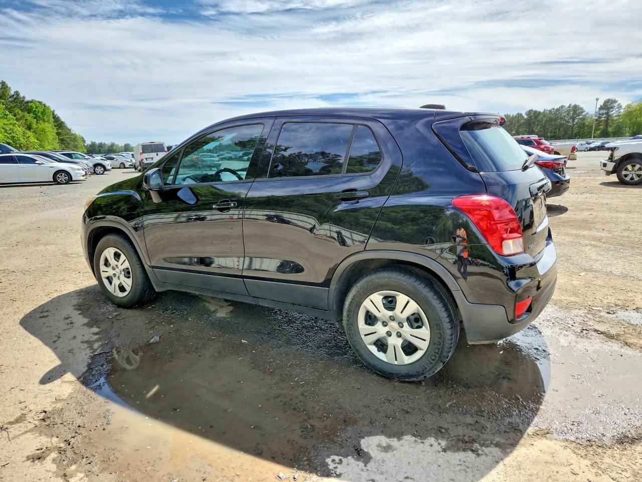2018 Chevrolet Trax Ls - Фото 2