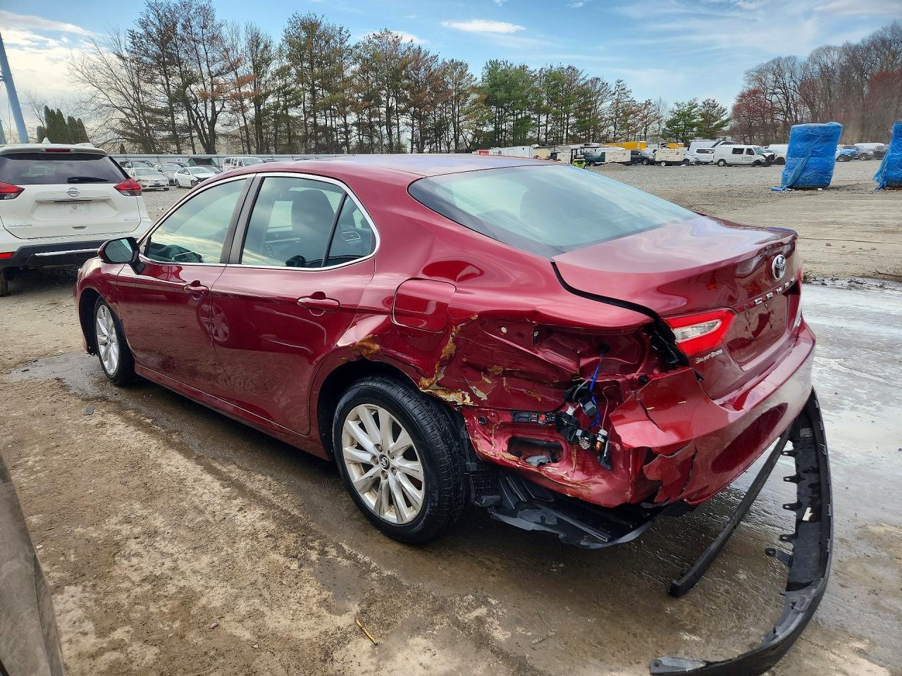 2018 Toyota Camry Le - Фото 2