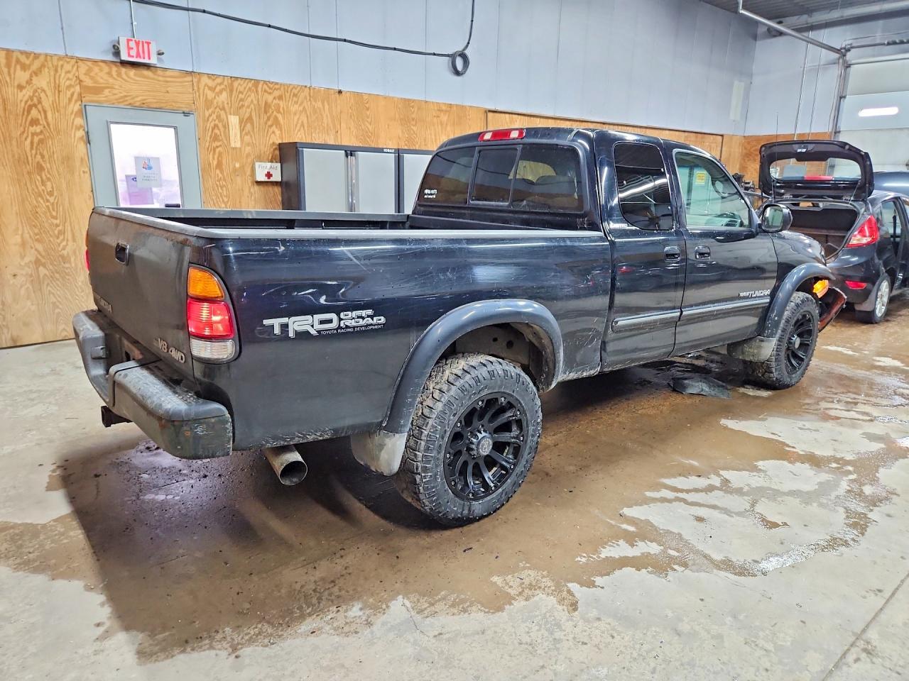 2003 Toyota Tundra Limited - Image 3