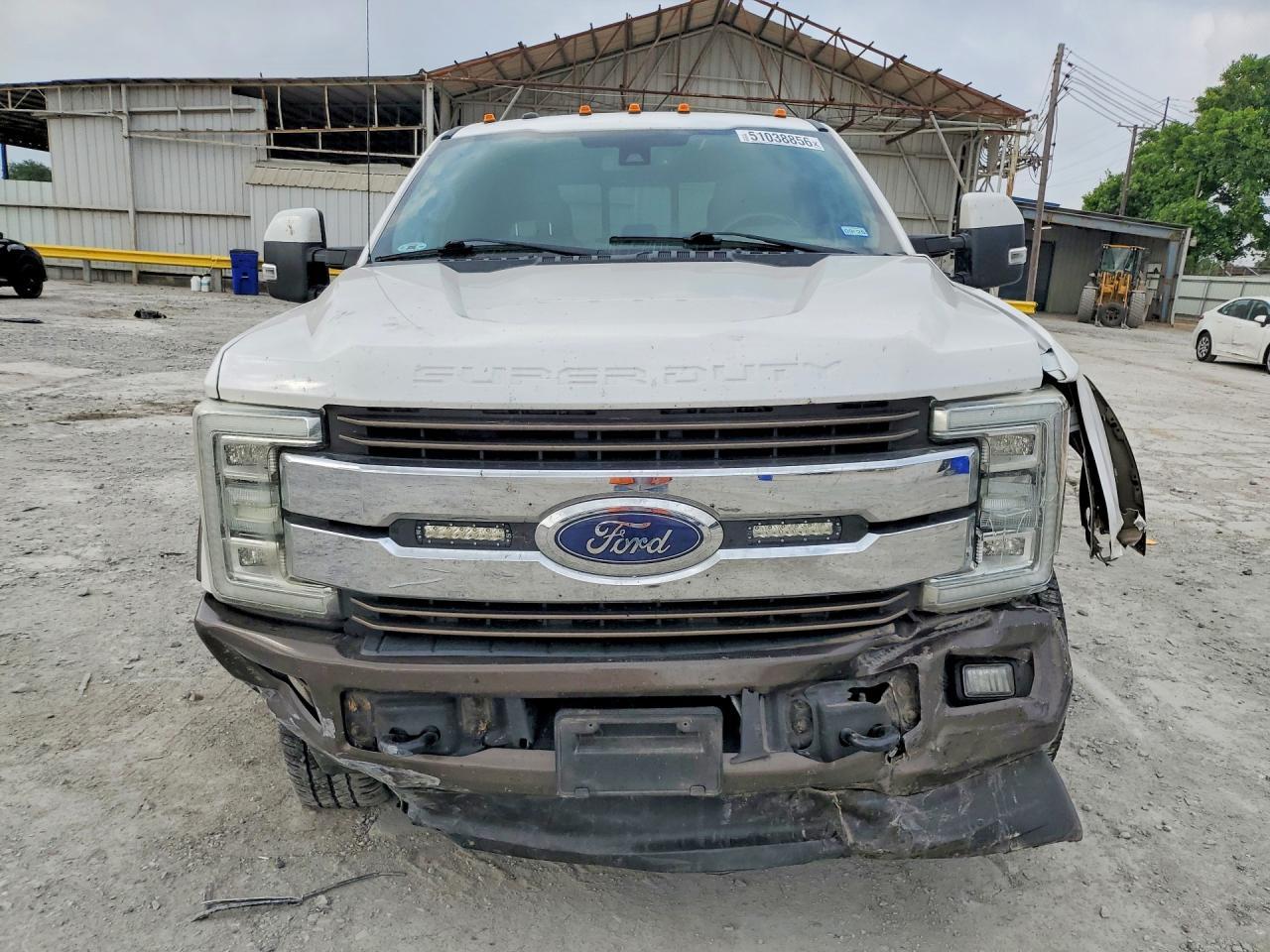 2017 Ford F250 Super Duty - Фото 5