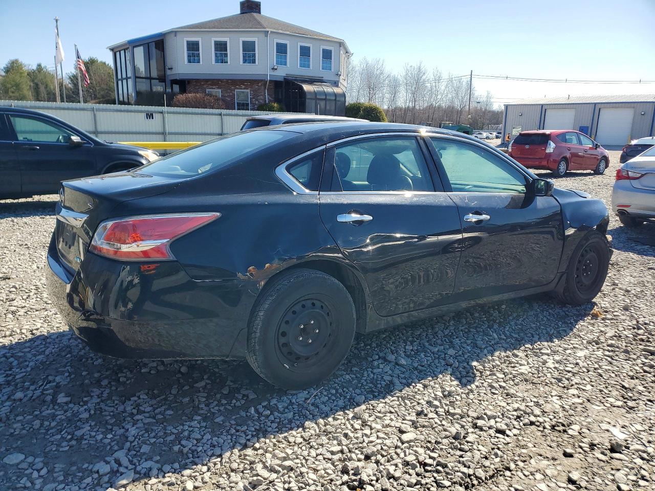 2014 Nissan Altima 2.5 S - Фото 3