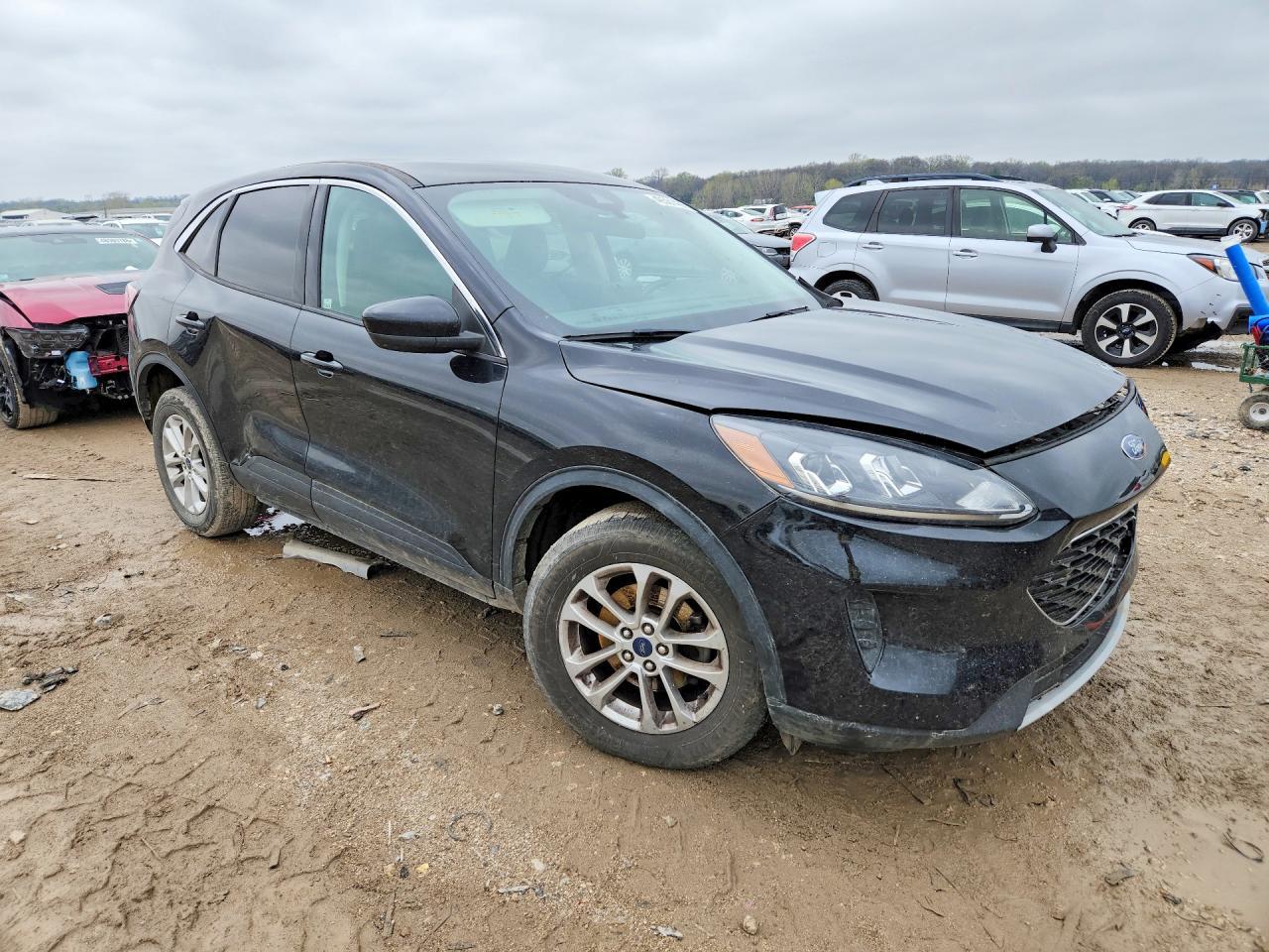 2021 Ford Escape Se - Фото 4