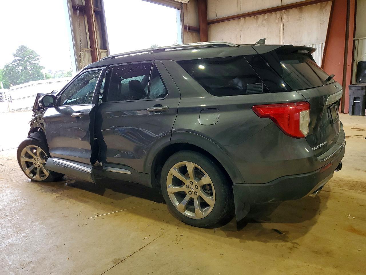2020 Ford Explorer Platinum - Фото 2