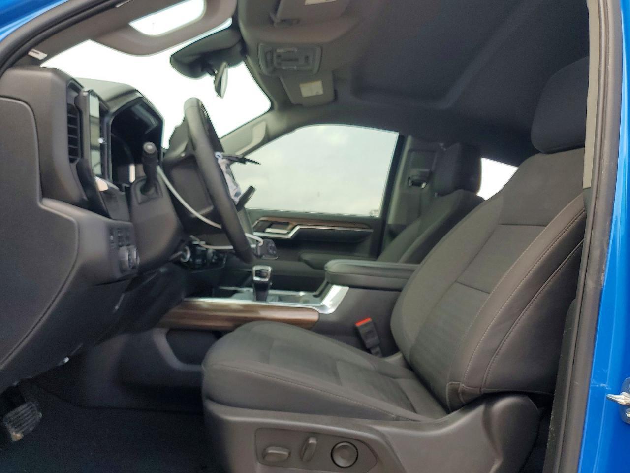 2025 Chevrolet Silverado K1500 Lt - Image 7