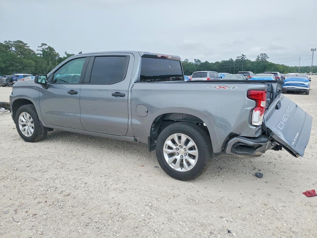 2022 Chevrolet Silverado Ltd K1500 Custom - Image 2