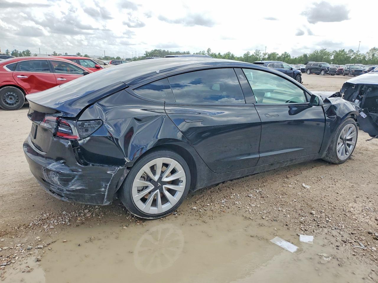 2023 Tesla Model 3 - Фото 3