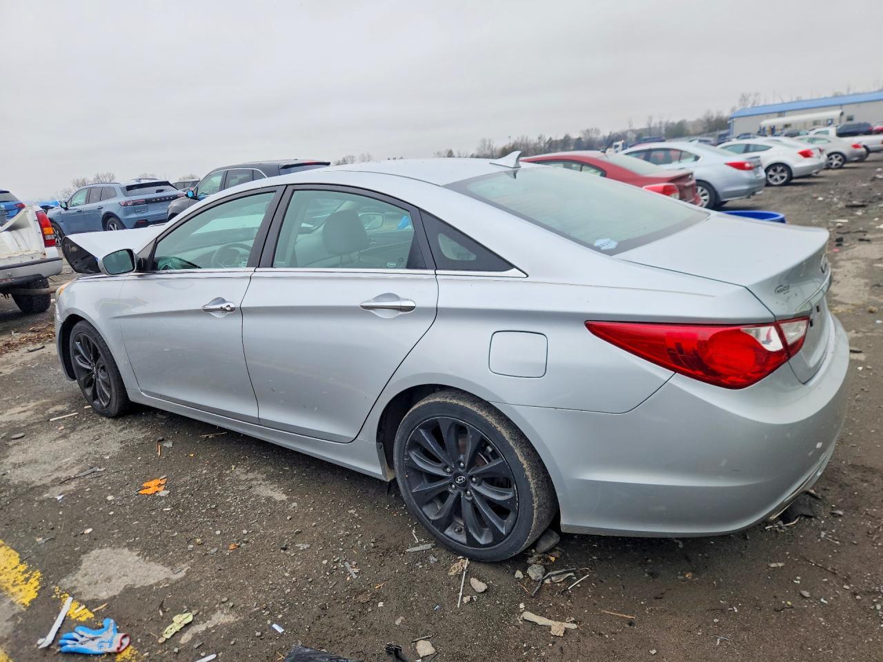 2011 Hyundai Sonata Se - Фото 2