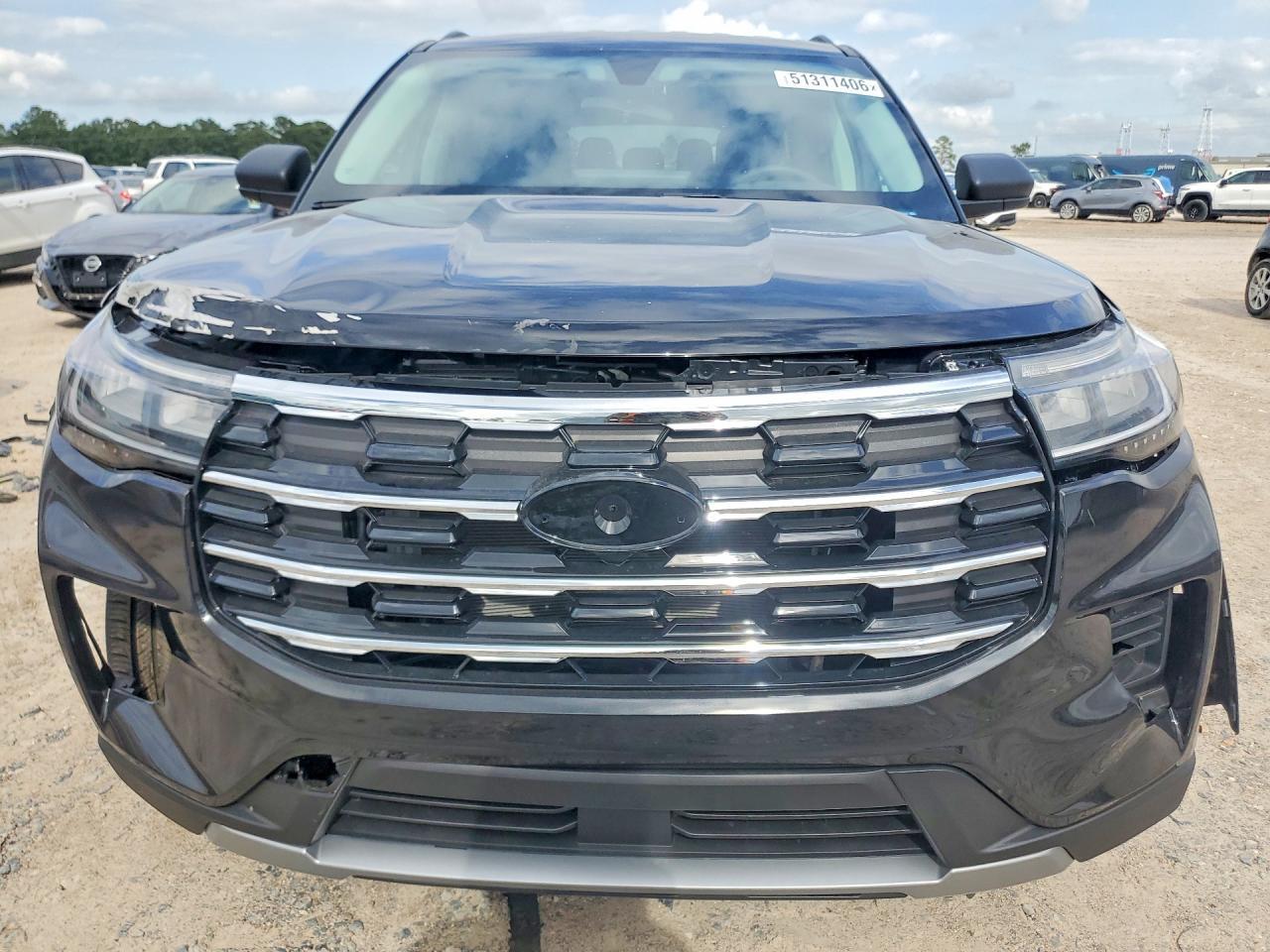 2025 Ford Explorer Active - Фото 5