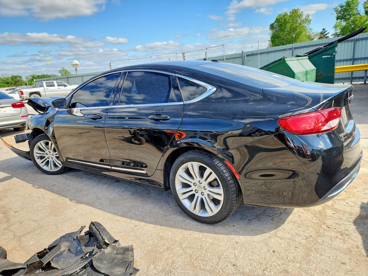 2015 Chrysler 200 Limited - Фото 2