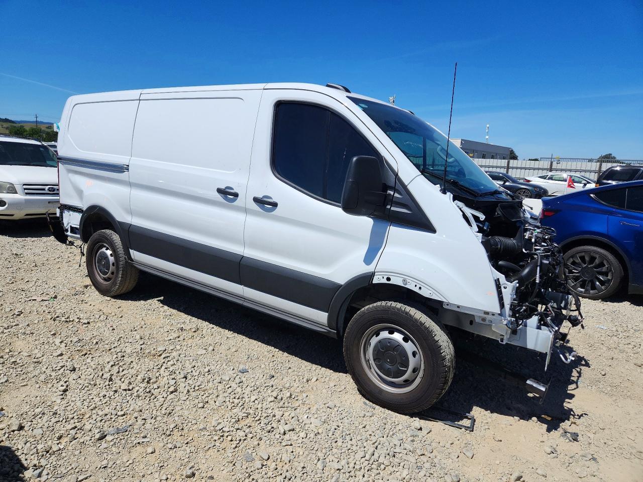 2026 Ford Transit 250 Delivery Van - Image 4