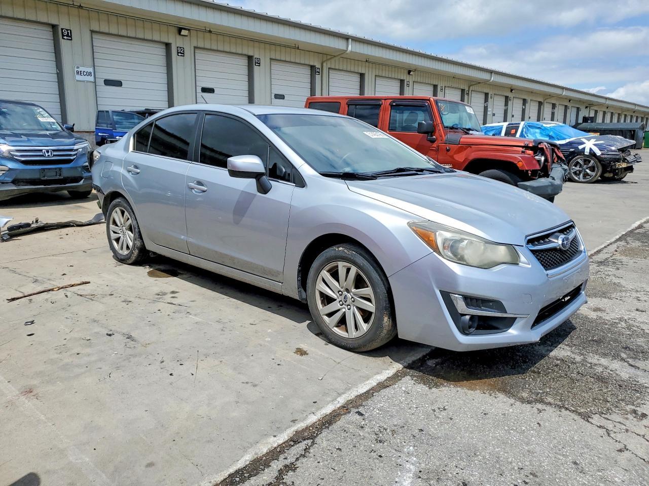 2015 Subaru Impreza Premium - Фото 4