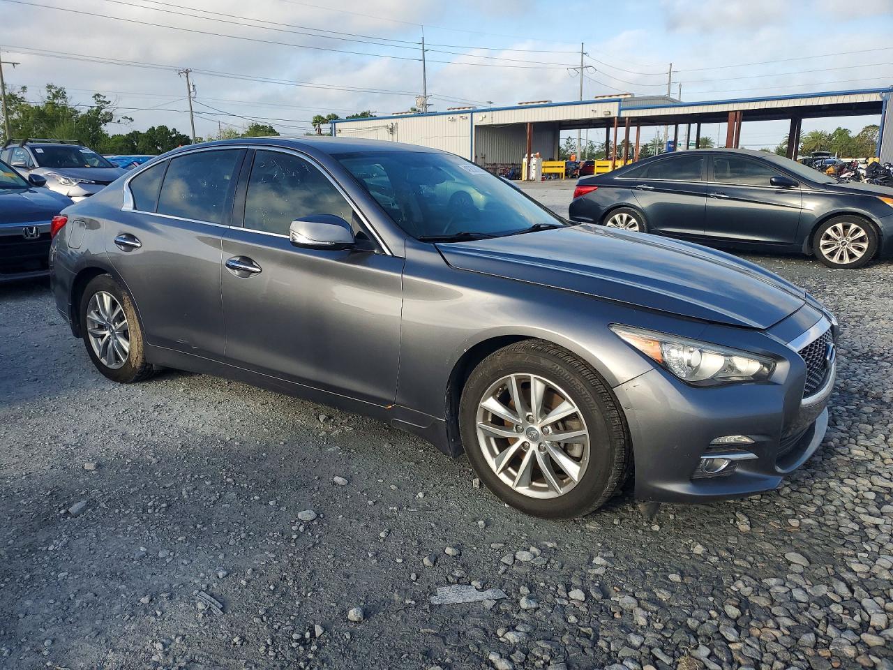 2017 Infiniti Q50 3.0T Premium - Фото 4