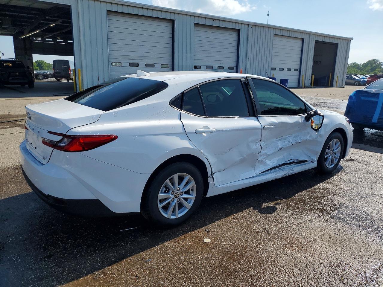 2026 Toyota Camry Le - Image 3
