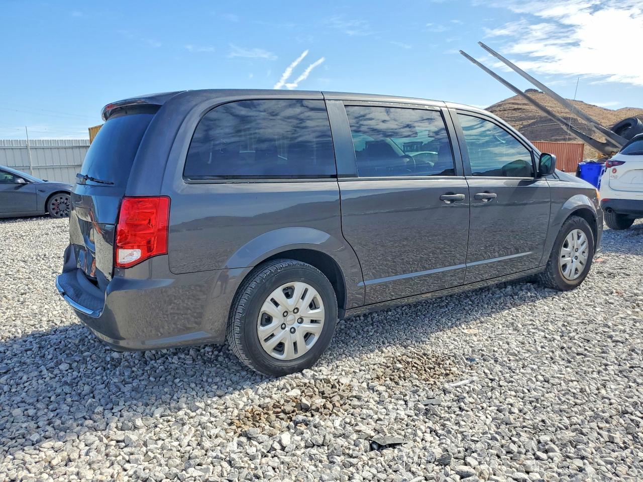 2020 Dodge Grand Caravan Se - Image 3