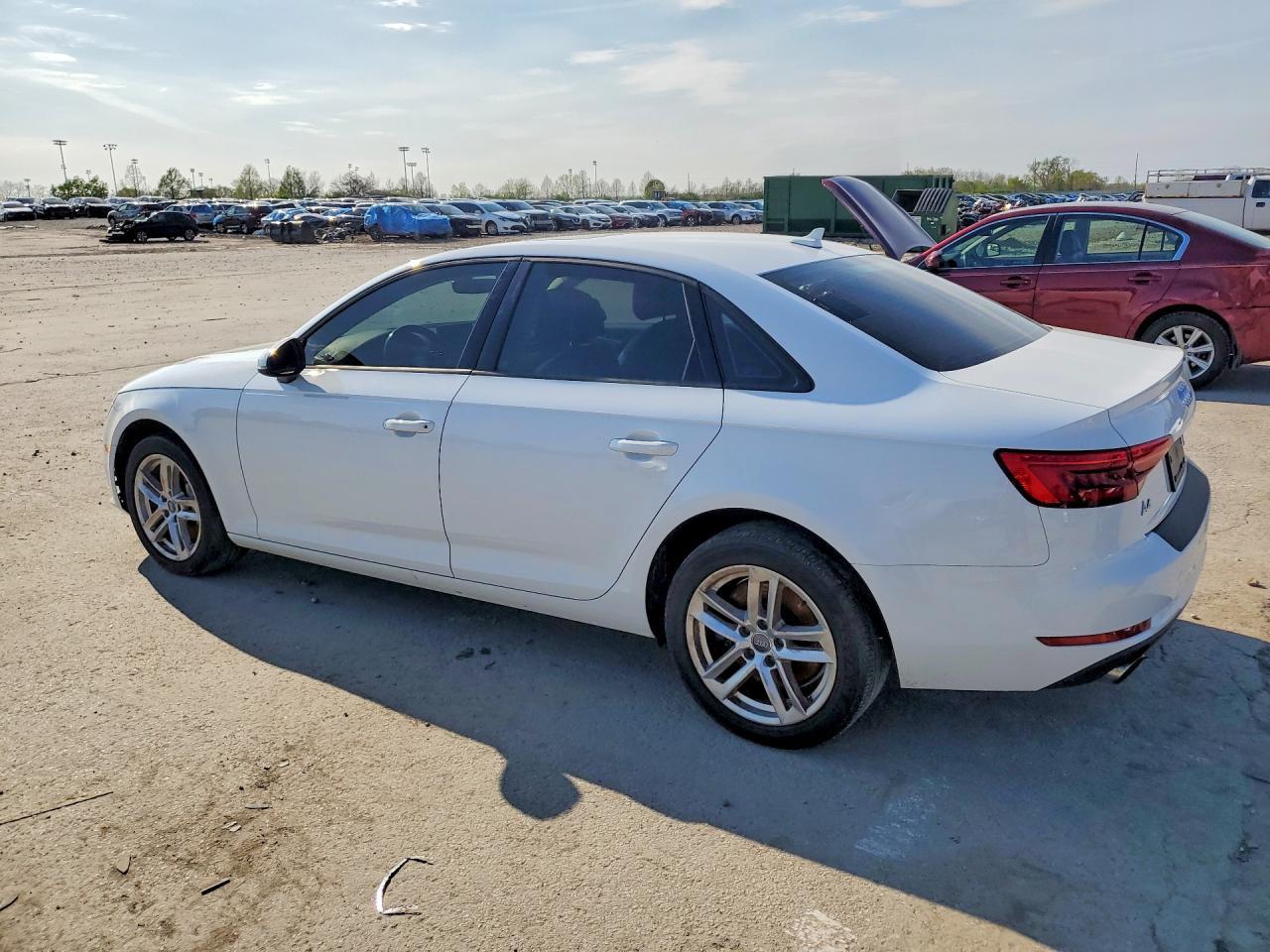 2017 Audi A4 Premium - Фото 2