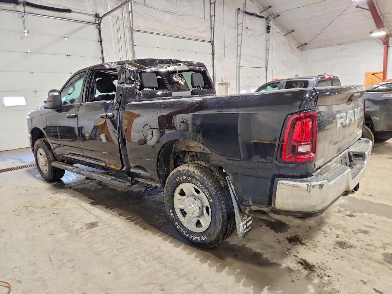 2026 Ram 3500 Tradesman - Фото 2