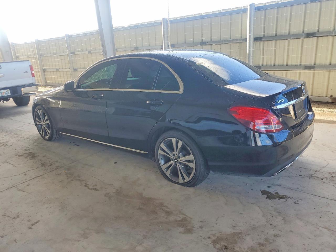 2018 Mercedes-Benz C 300 - Фото 2