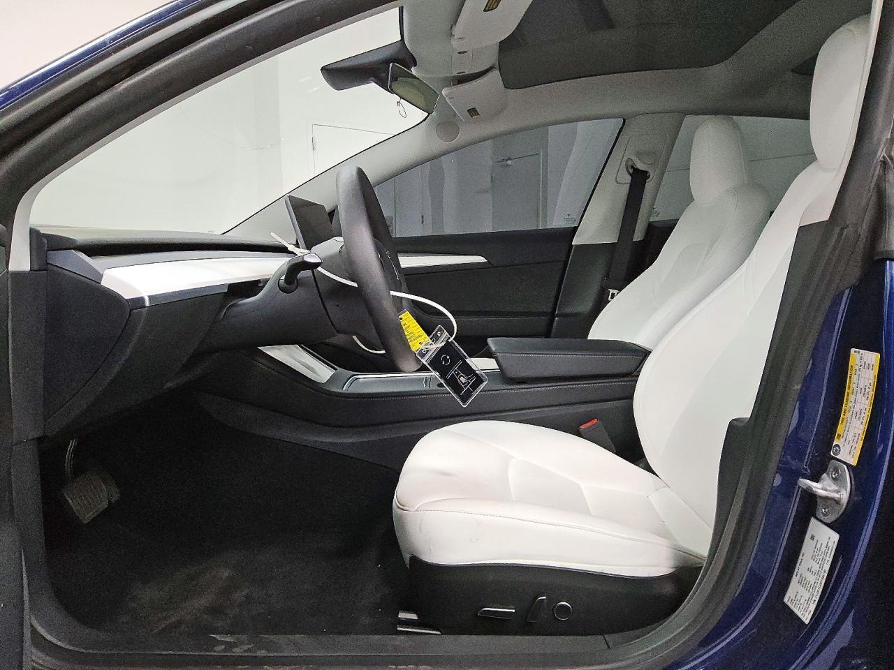 2023 Tesla Model 3 - Фото 7